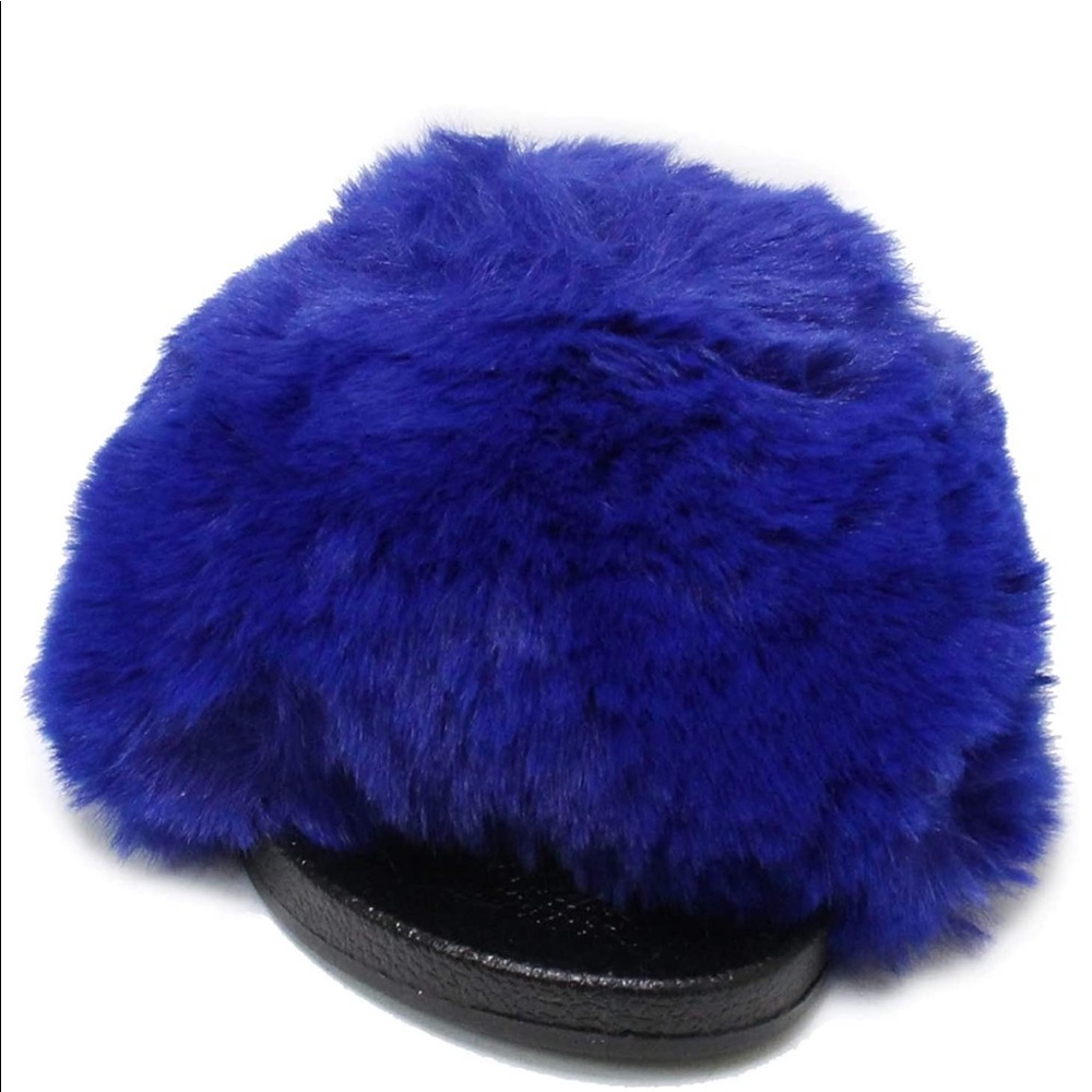 Fur Slides - Picture 5 of 5